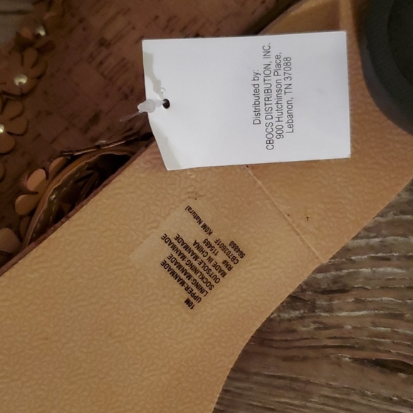 Two pair of women's sandals - Picture 4 of 4